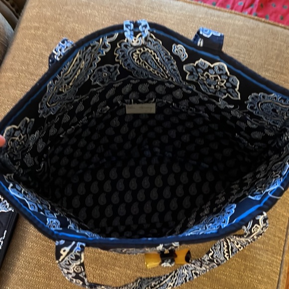 Vera Bradley shoulder bag with wallet - Picture 2 of 8